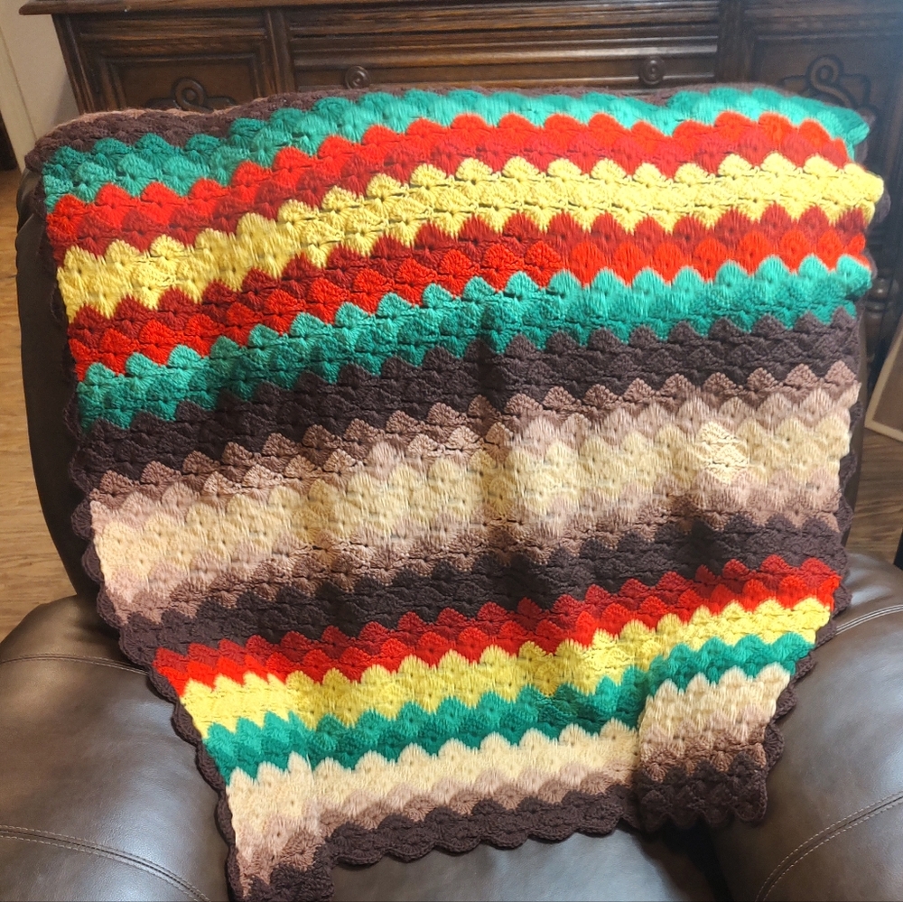 Vintage Crochet Zig Zag Afghan Blanket Throw Primary Colors Chevron 66"X45"